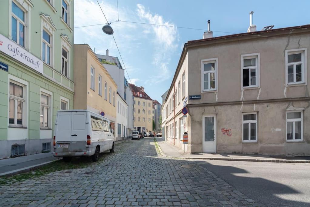 דירות וינה Neu Und Hell In Zentraler Ruhelage Mit Parkplatz מראה חיצוני תמונה